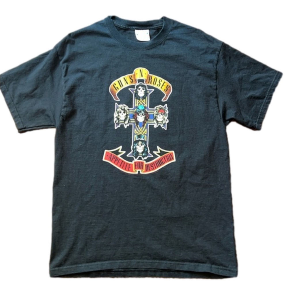 Vintage Guns and Roses Black Retro Y2K T Shirt. Size Large.